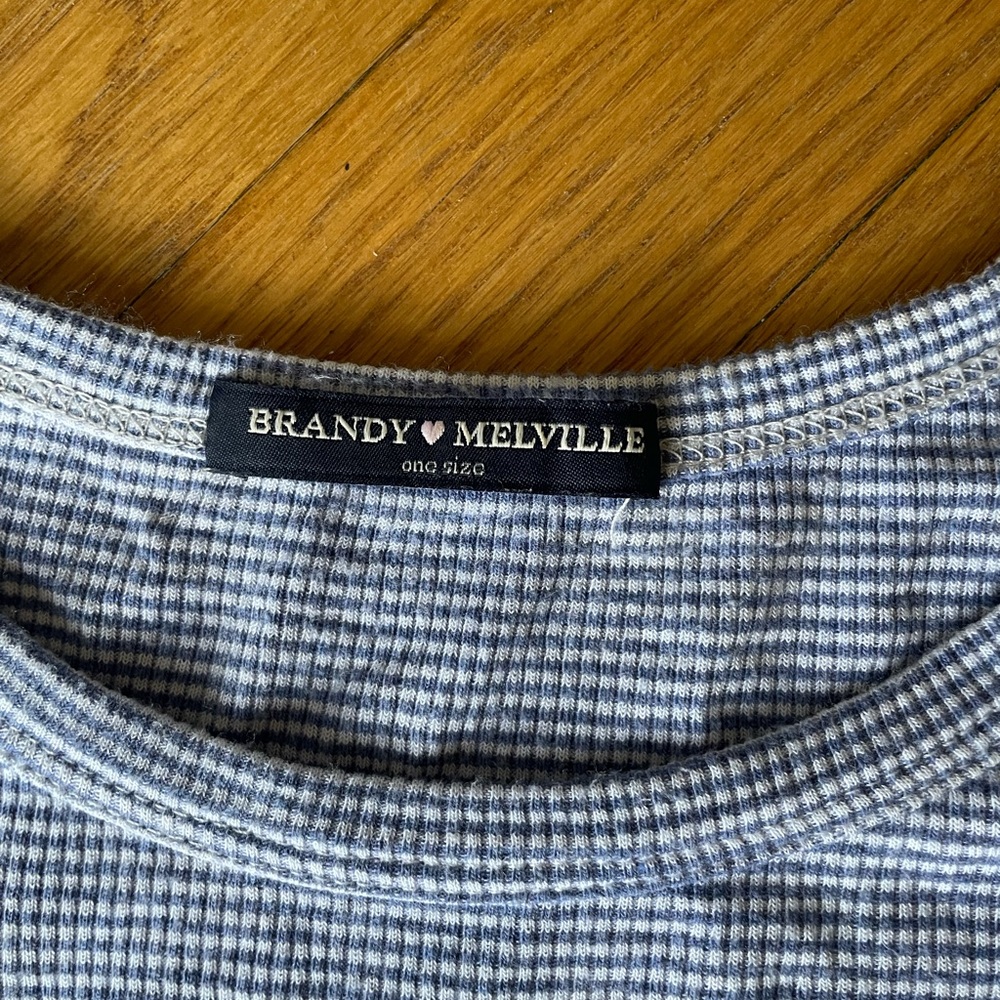 Brandy Melville Light Blue Ribbed Short Sleeve Tee - Picture 2 of 3